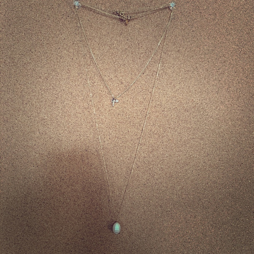 Double necklace with pearl pendant